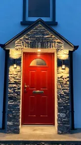 Beautiful, newly renovated Riverside House, Brosna - Image 3