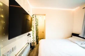 Charming Studio in the Heart of Vibrant Brighton - Image 2