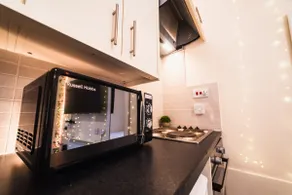 Charming Studio in the Heart of Vibrant Brighton - Image 3