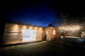 Semi-rural, hot-tub, close to Liverpool Airport - Image 5