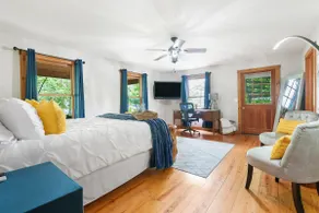 Hidden Gem & Cozy Cabin Retreat - Image 2