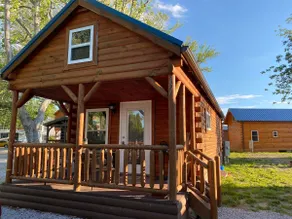 The Cozy Cabin near Geneva on the Lake and Wineries! - Image 2