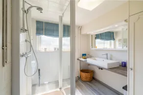 Spacious, warm and updated Home w parking & garden - Image 5