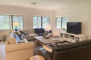 Renovated house on 50 acres 15 mins from Denmark - Image 4