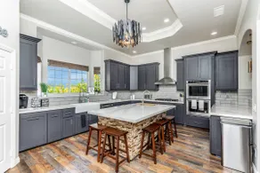 Serenity Mansion - Hilltop mansion with 25 beds! - Image 4