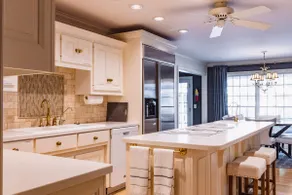 Beautiful 6-bed home with pool and 2 hot tubs - Image 3