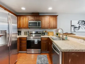 Cozy Home 3BR - Prime Location! - Image 4