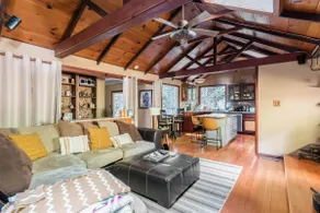 Tranquil Creek Mountain House - Image 2