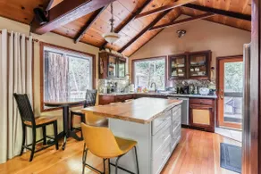Tranquil Creek Mountain House - Image 3