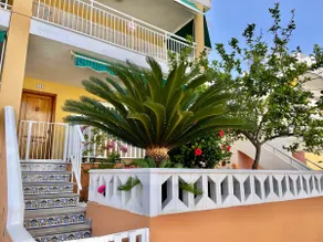 3-bedroom apartment with terrace on ground floor - Image 3