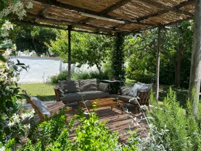 Cozy and bright house with garden - Image 5
