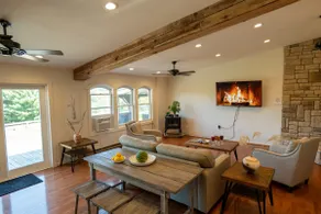 6-Person House with private hot tub and screen porch - Image 2