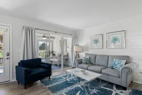 Beautifully Transformed Upper Level Deluxe Villa - Image 4