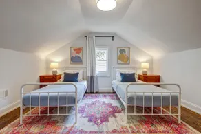 East Lake Bungalow with Home Office - Family Friendly, Pet Friendly - Image 5