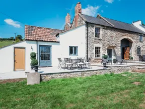Stunning Large 4 Bed Country House with Hot tub - Pass the Keys - Image 5