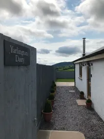 Beautiful cottage with magnificent views - Image 3