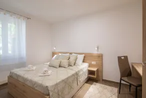 Direct Beach Apartments - Image 4