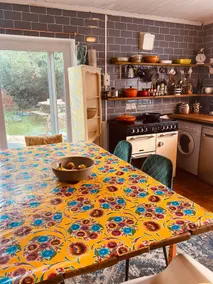 Cotswold cottage near River Thames in Lechlade - Image 5