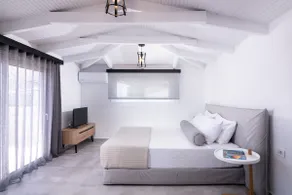 Junior Apartment | Sea & Mountain View [40 m²] - Image 2