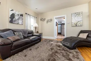 Large & Private w/King Bed Great Location - Image 4
