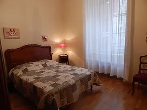 SPACIOUS APARTMENT WITH LARGE TERRACE - Image 5