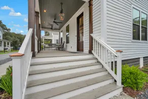 Luxurious Living in Old Town Bluffton! Sleeps 6! Prime Location! - Image 5