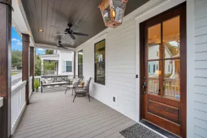 Luxurious Living in Old Town Bluffton! Sleeps 6! Prime Location! - Image 4