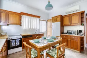 Peaceful sea view retreat - Image 4