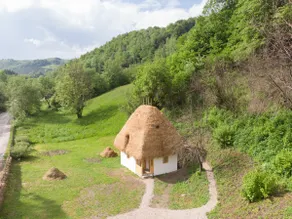 Grandparents' House with Straw Roof - Image 2