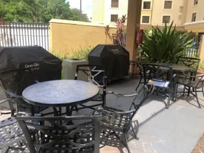 1 Bedroom Condo-Close to Universal Studios-Sleep 5 - Image 4