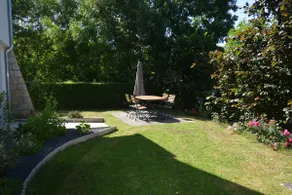 Garden level apartment outside built-up area - Image 4