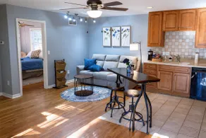 Woodland Hideaway Private Apartment - Image 5