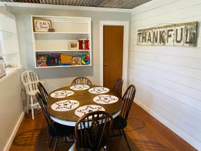 The guest house at Lily Pad Lane - Image 4