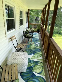 Waterfront Escape 1BR w/Private Balcony & Bikes - Image 5