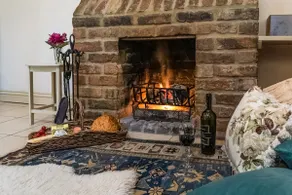 Wilf's Barn, romantic cottage with free parking - Image 4