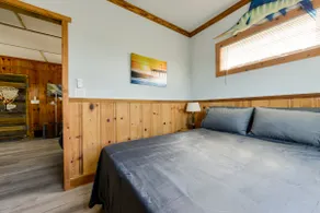 Tom’s Waves House - Image 4