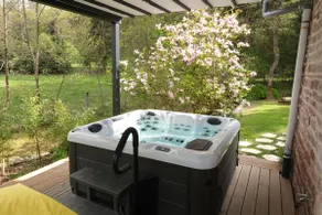 Streamside Lodge - Image 5