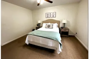 Tranquil 3 Bed, 2 Bath with High-speed Internet - Image 5