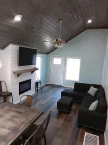 Cozy Cottage in Sandy Pond 2 - Image 2
