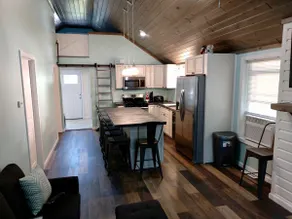 Cozy Cottage in Sandy Pond 2 - Image 4