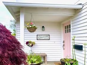 Peach Street Farm: Bunnies, Gardens, Playroom, A/C - Image 2
