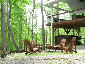 Bluegrass Gables: Lake Cumberland Cottage - Image 4