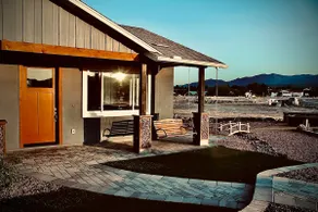 Modern 3 Bedroom Home - Image 2