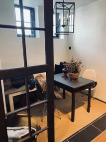 Studio with private entrance - Image 2