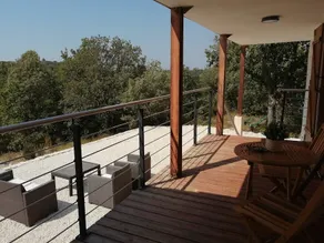 Pleasant cottage in an oak grove in Ginasservis - Image 2