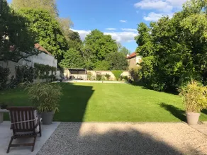 Cozy house with swimming pool and large garden, - Image 4