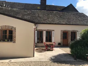 Cozy house with swimming pool and large garden, - Image 2