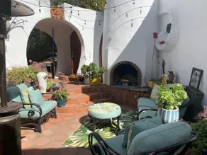 Rustic Emerald Retreat with Rave Reviews! Its Art! - Image 2