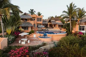 Casa K- Luxurious Oceanfront Villa - Image 3