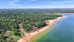 Lakefront estate for 18 w/ kayaks & disc golf - Image 4